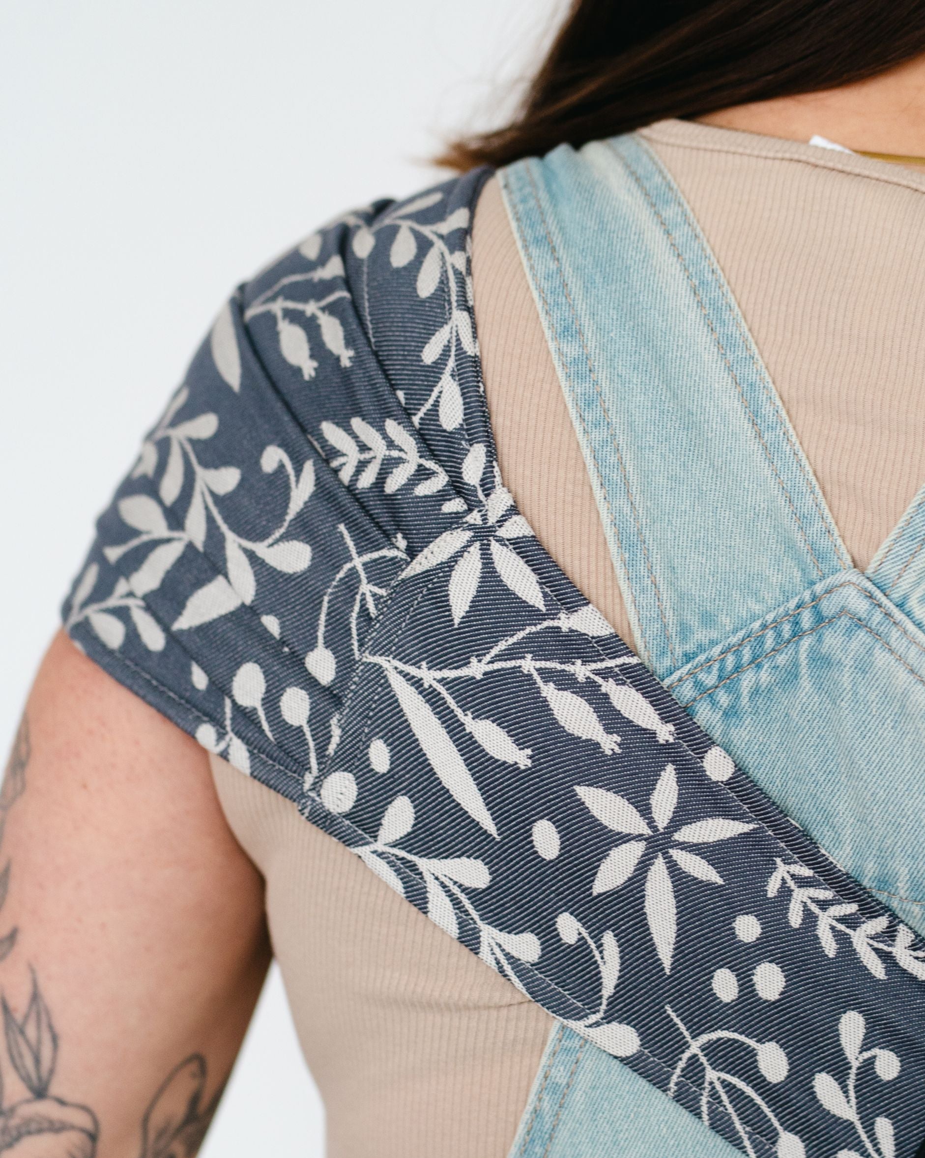 Qookie Go - Hüfttrage - Blossom Snow