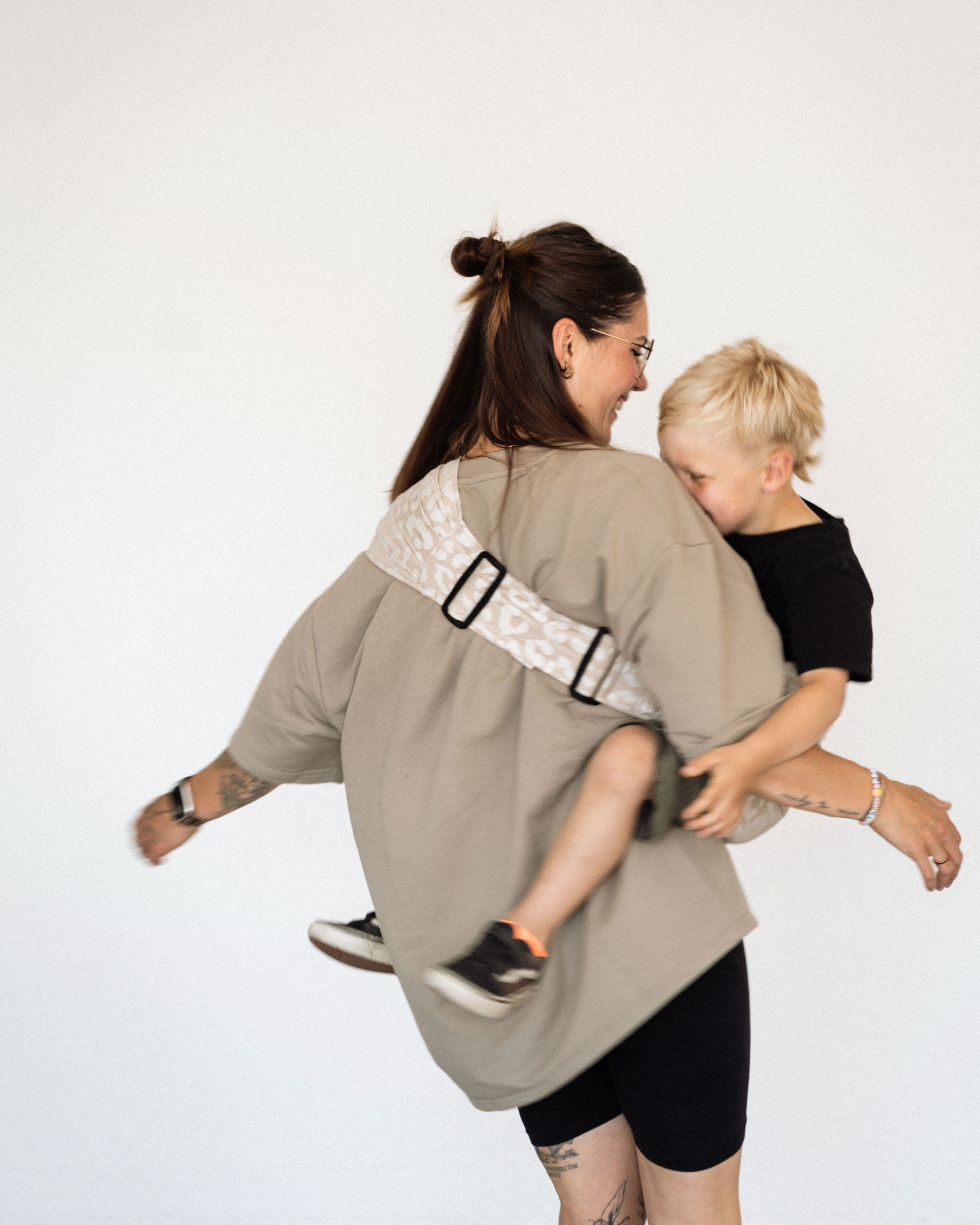 Qookie Go - Hüfttrage - Leo Beige