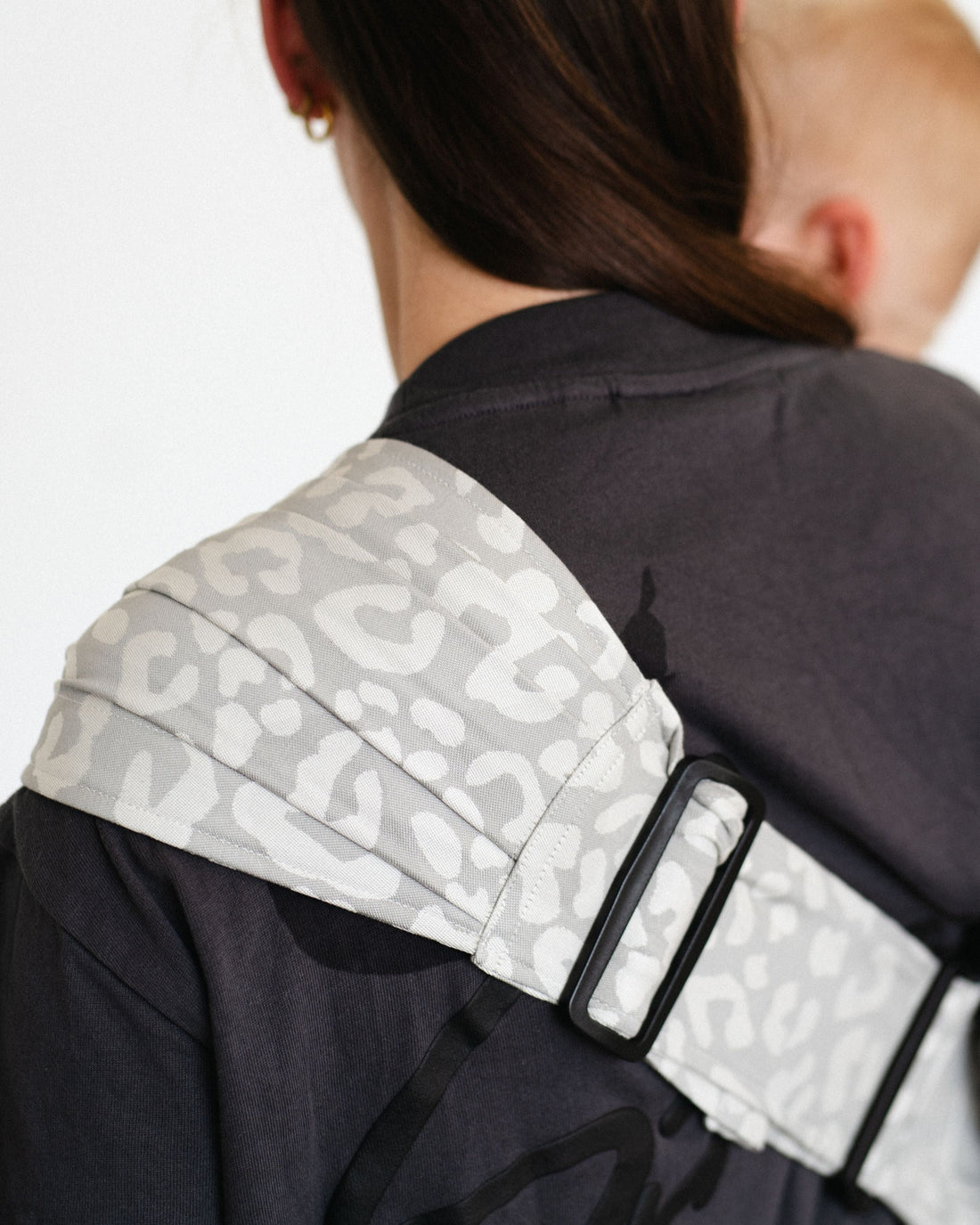 Qookie Go - Hüfttrage - Leo Grey