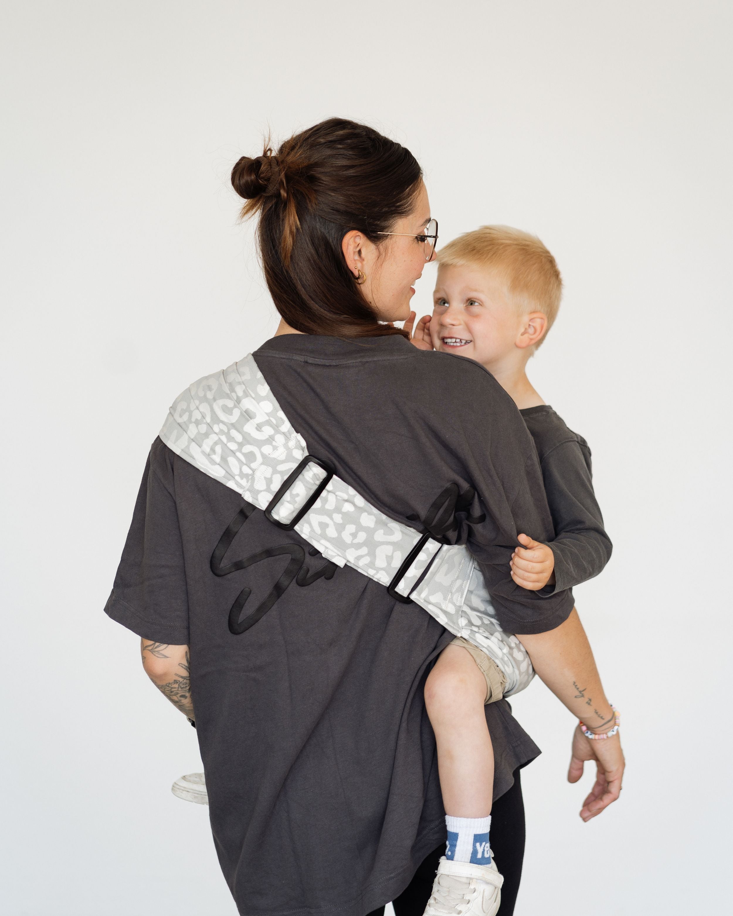 Qookie Go - Hüfttrage - Leo Grey