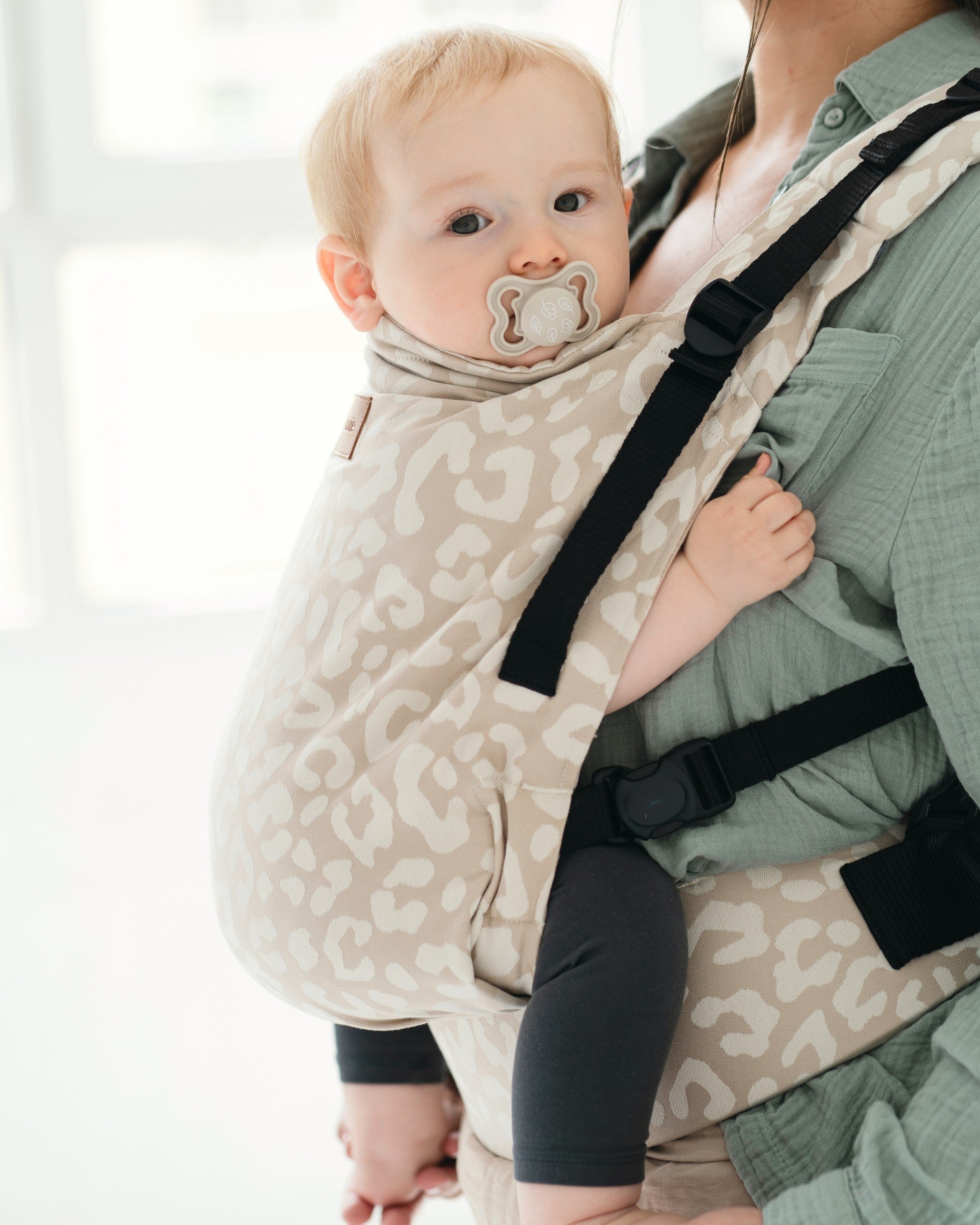 Qookie Ultimo - Toddler Trage - Leo Beige